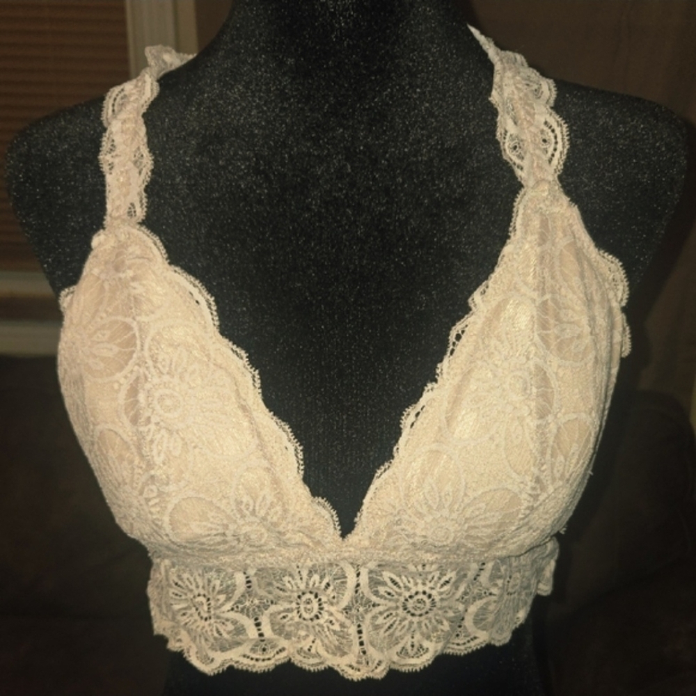 Aerie Elegant Lace Bralette in Soft Cream Size L